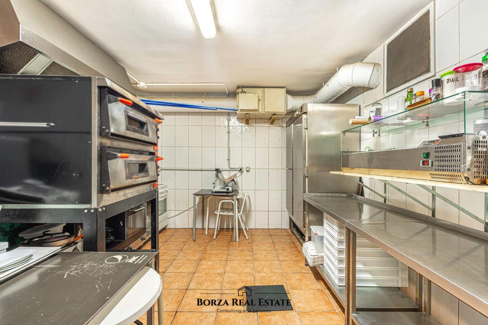 Erhverv til salg i Los Cristianos - € 58.000 (Ref: 9970716)