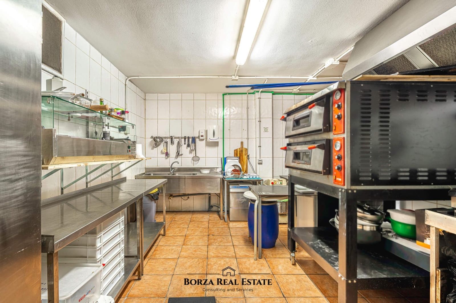 Comercial para venda em Los Cristianos - 58 000 € (Ref: 9970716)