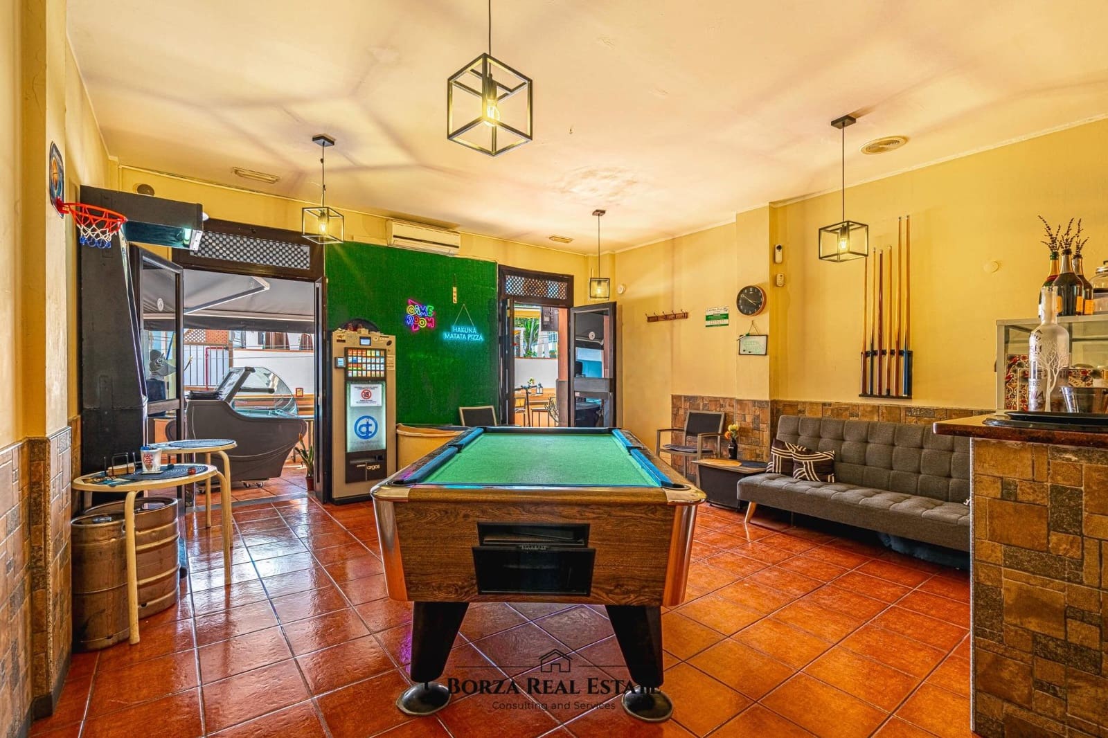 Comercial para venda em Los Cristianos - 58 000 € (Ref: 9970716)