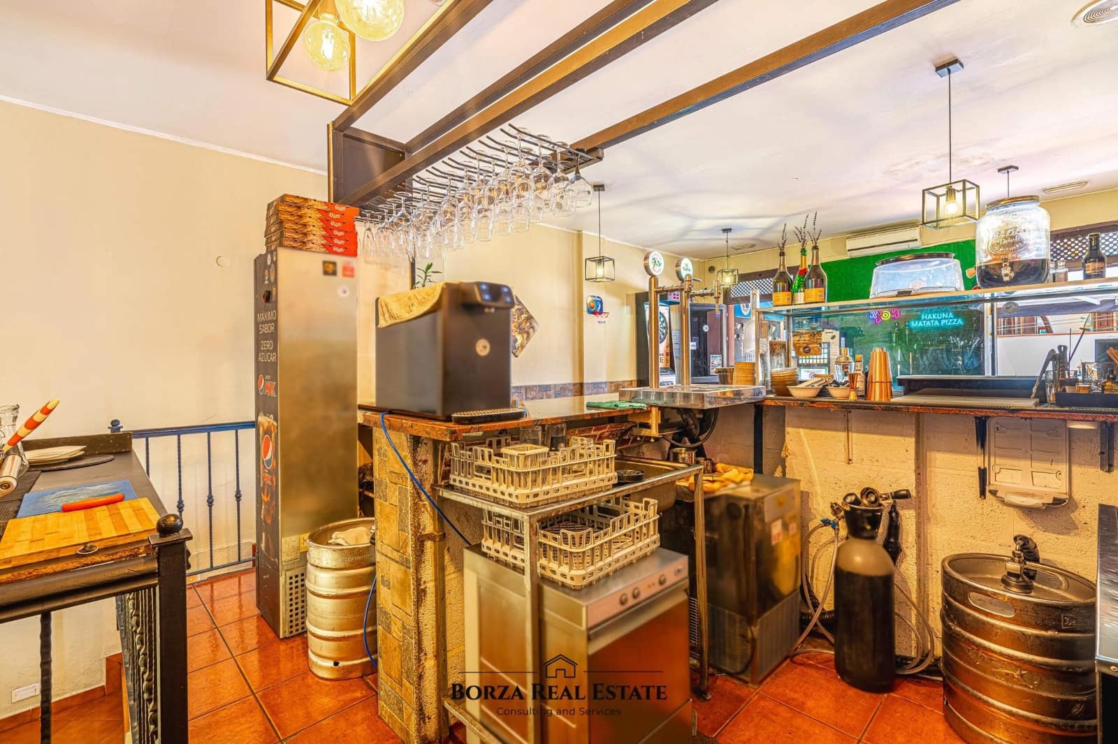 Comercial para venda em Los Cristianos - 58 000 € (Ref: 9970716)