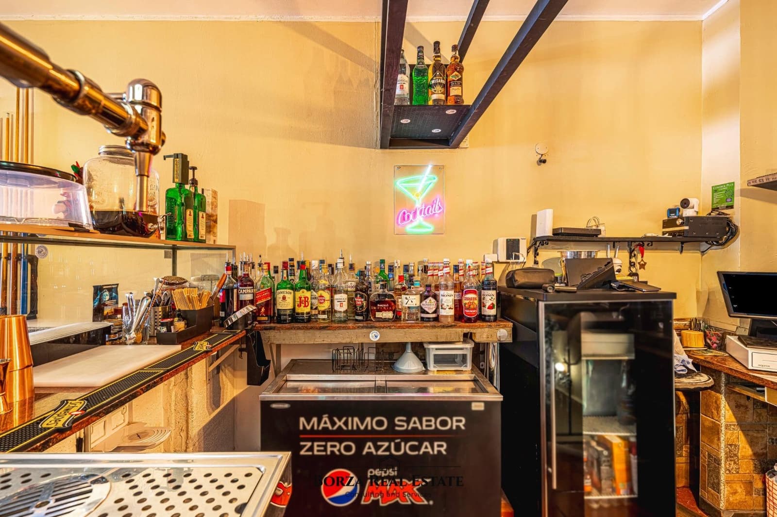 Comercial para venda em Los Cristianos - 58 000 € (Ref: 9970716)