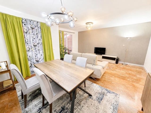 3 sovrum Radhus till salu i Casco Urbano, Adeje med pool garage - 695 000 € (Ref: 9975518)