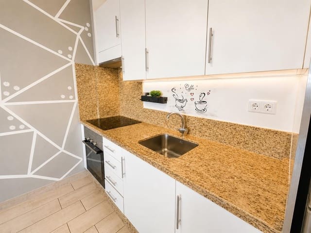 1 soverom Studio til leie i San Eugenio Alto, Adeje - € 1 250 (Ref: 9977409)