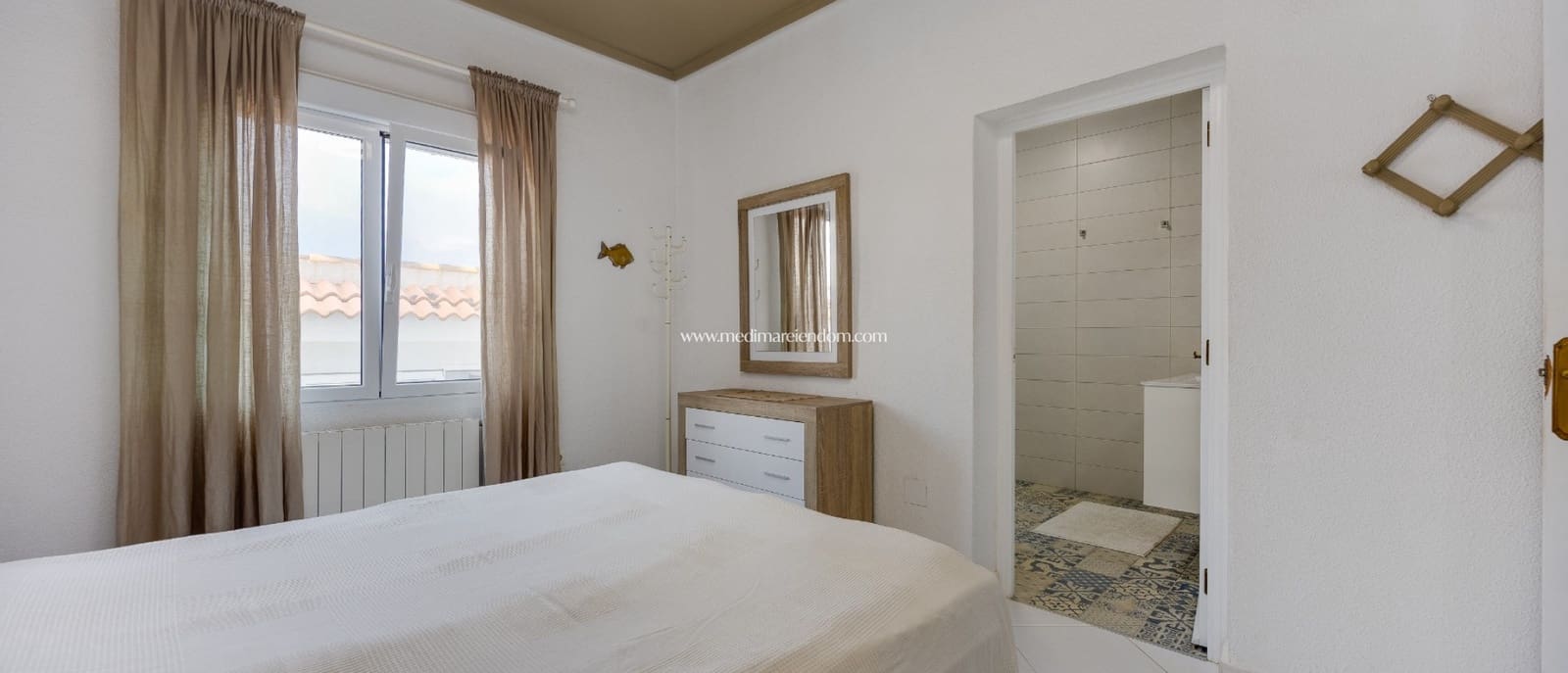 4 bedroom Villa for sale in Ciudad Quesada with pool garage - € 599,000 (Ref: 10162505)
