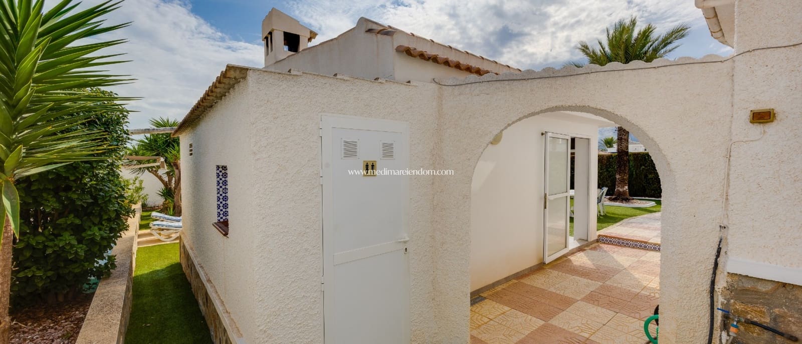4 bedroom Villa for sale in Ciudad Quesada with pool garage - € 599,000 (Ref: 10162505)