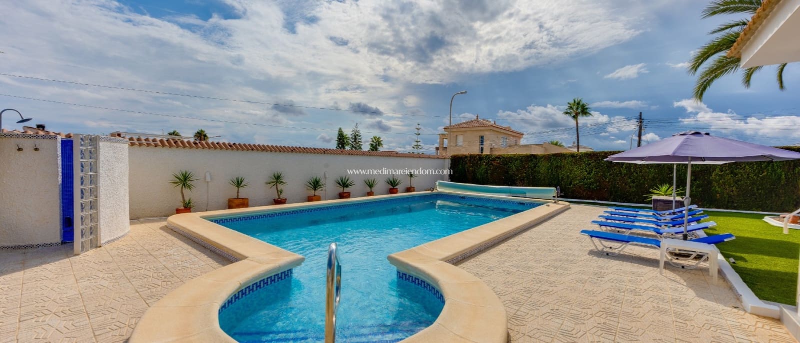4 bedroom Villa for sale in Ciudad Quesada with pool garage - € 599,000 (Ref: 10162505)