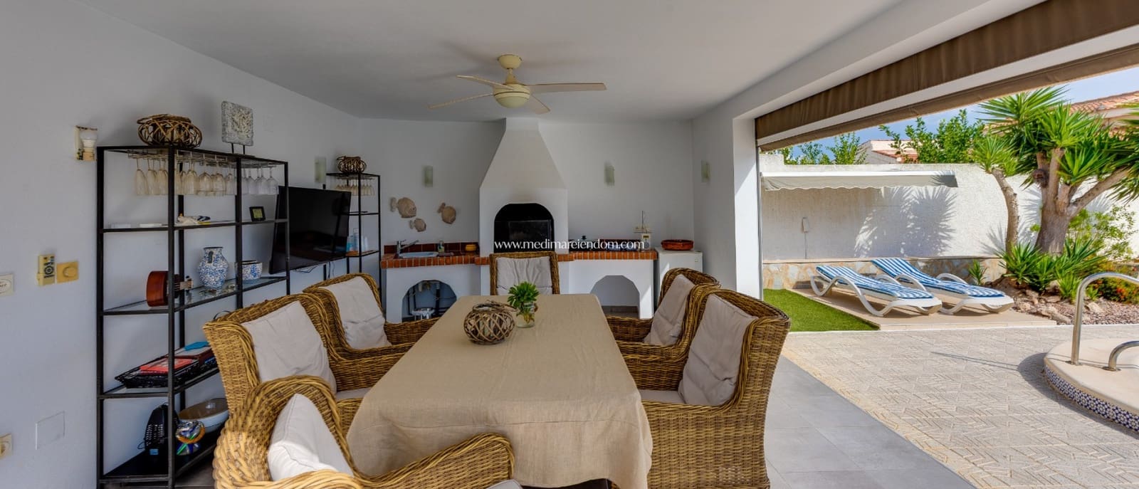 4 bedroom Villa for sale in Ciudad Quesada with pool garage - € 599,000 (Ref: 10162505)