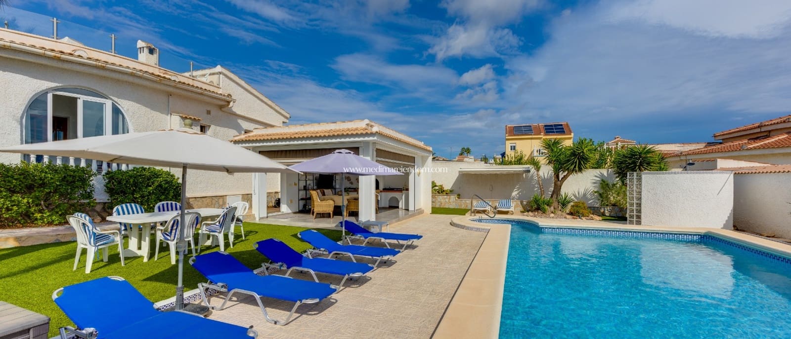 4 bedroom Villa for sale in Ciudad Quesada with pool garage - € 599,000 (Ref: 10162505)