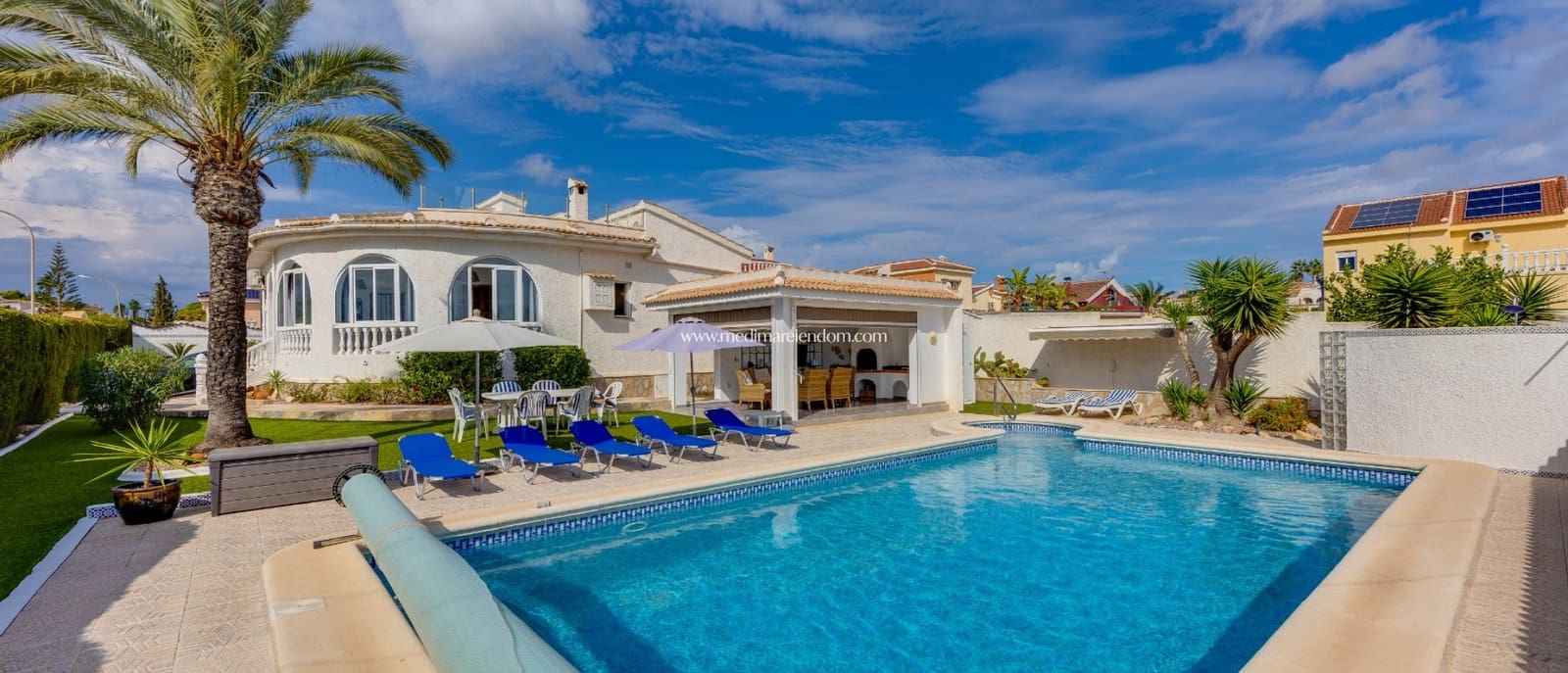 4 bedroom Villa for sale in Ciudad Quesada with pool garage - € 599,000 (Ref: 10162505)