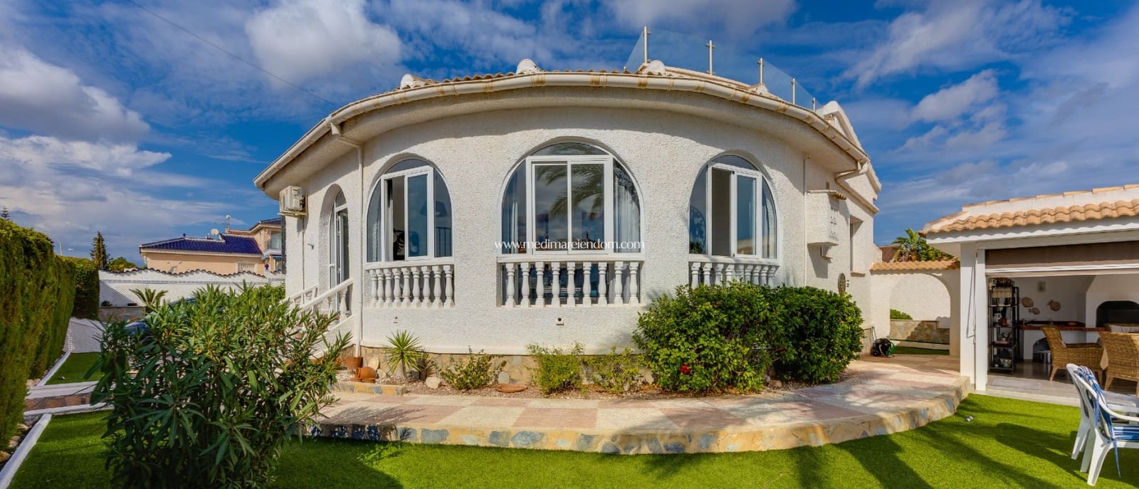 4 bedroom Villa for sale in Ciudad Quesada with pool garage - € 599,000 (Ref: 10162505)