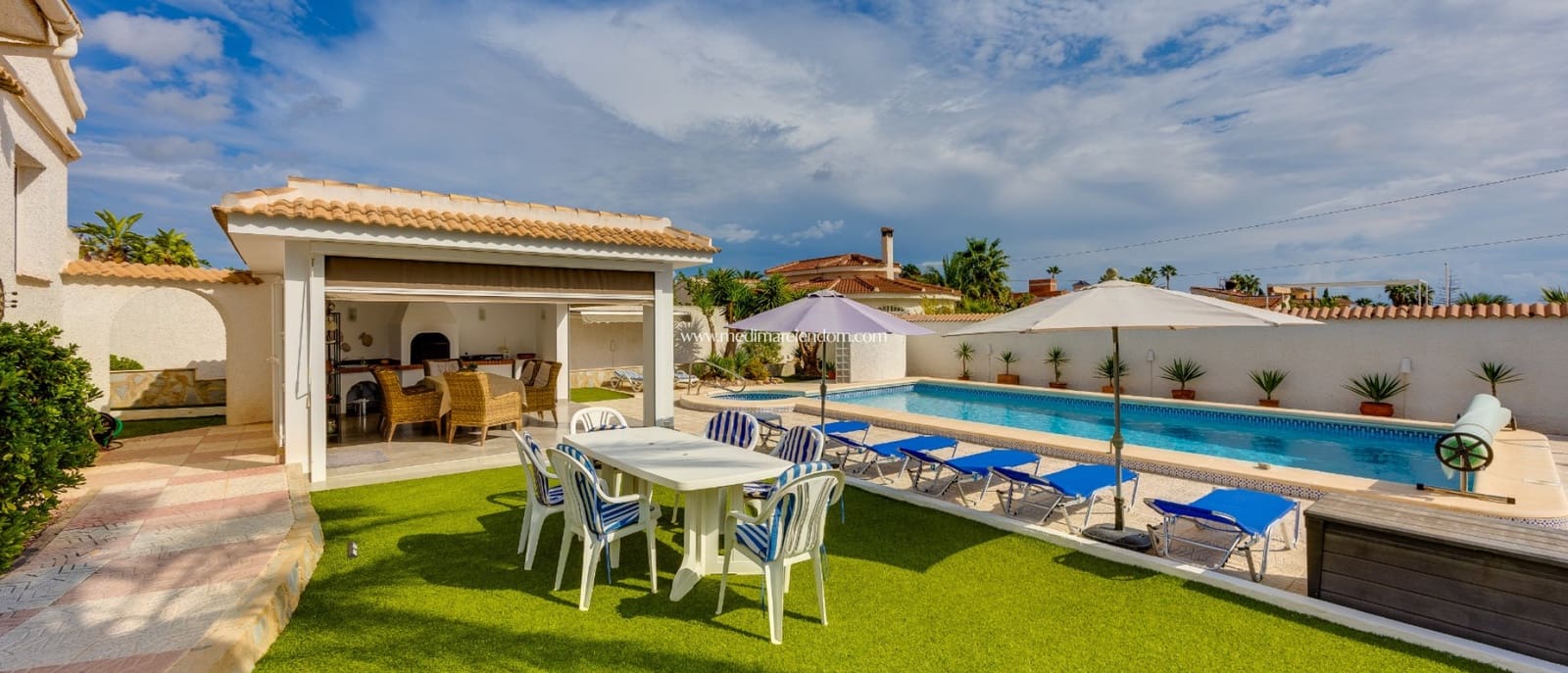4 bedroom Villa for sale in Ciudad Quesada with pool garage - € 599,000 (Ref: 10162505)