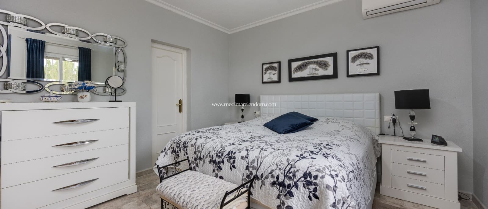 4 bedroom Villa for sale in Ciudad Quesada with pool garage - € 549,000 (Ref: 10162592)