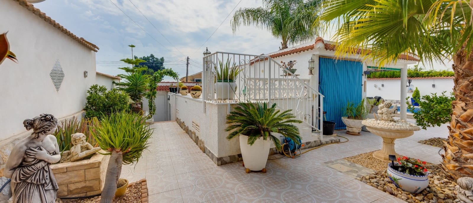 4 bedroom Villa for sale in Ciudad Quesada with pool garage - € 549,000 (Ref: 10162592)