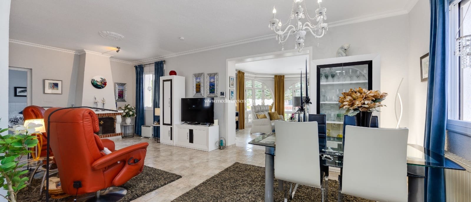 4 bedroom Villa for sale in Ciudad Quesada with pool garage - € 549,000 (Ref: 10162592)