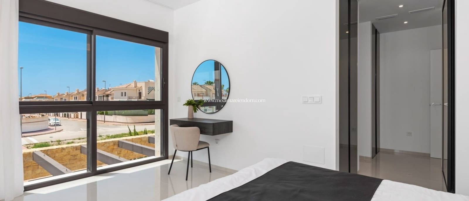 3 makuuhuone Huvila myytävänä paikassa Ciudad Quesada mukana uima-altaan 
autotalli - 869 555 € (Ref: 7042073)