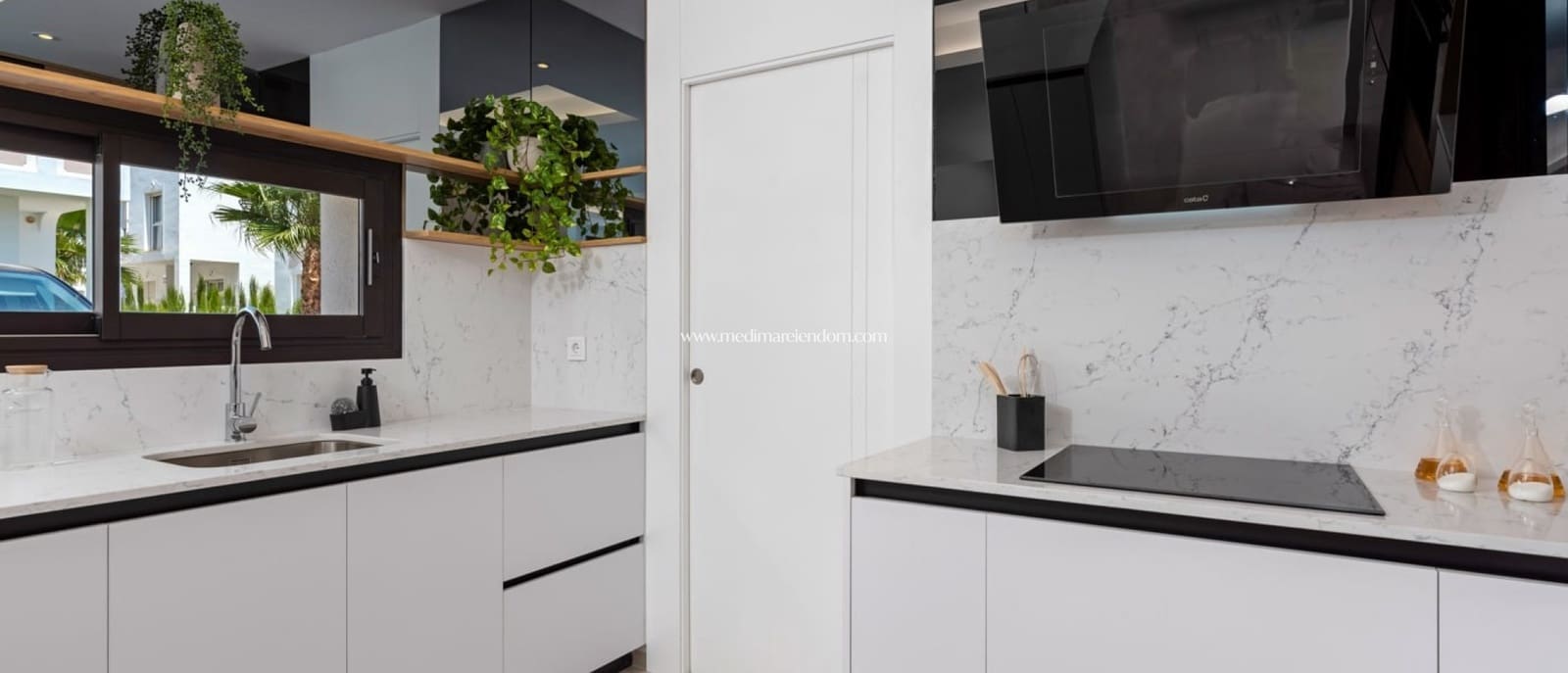 3 makuuhuone Huvila myytävänä paikassa Ciudad Quesada mukana uima-altaan 
autotalli - 869 555 € (Ref: 7042073)