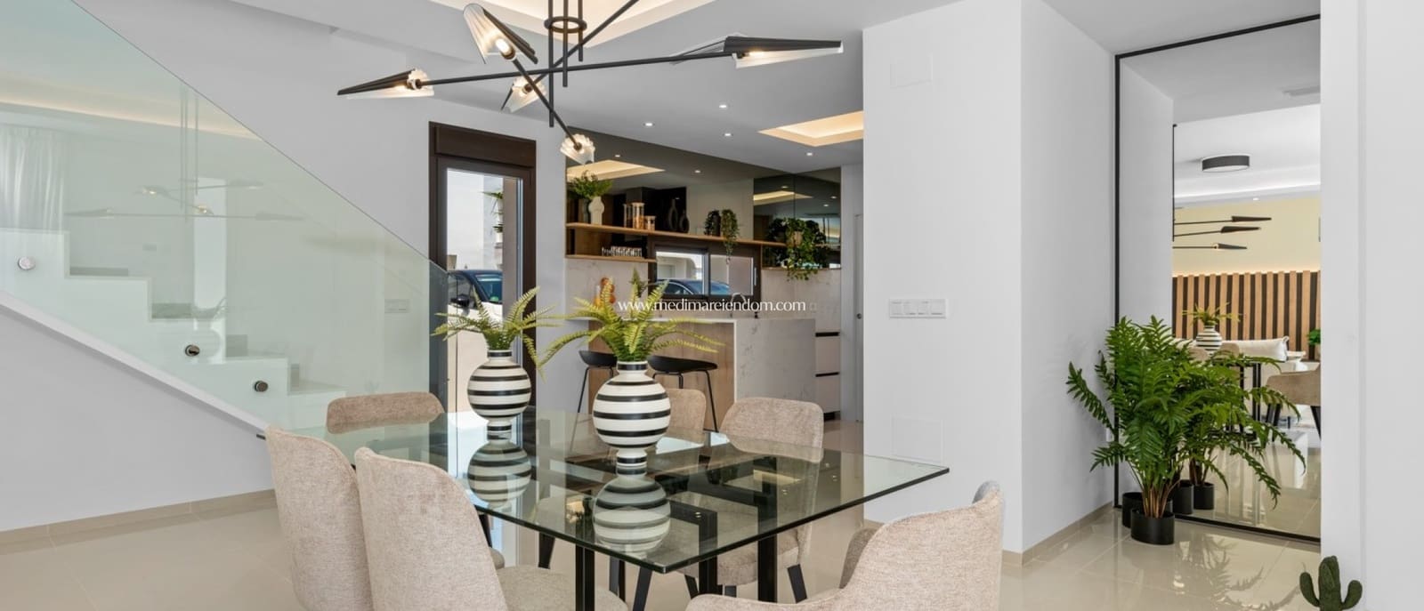 3 makuuhuone Huvila myytävänä paikassa Ciudad Quesada mukana uima-altaan 
autotalli - 869 555 € (Ref: 7042073)