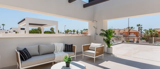 3 makuuhuone Huvila myytävänä paikassa Ciudad Quesada, Rojales mukana uima-altaan 
autotalli - 869 555 € (Ref: 7042073)