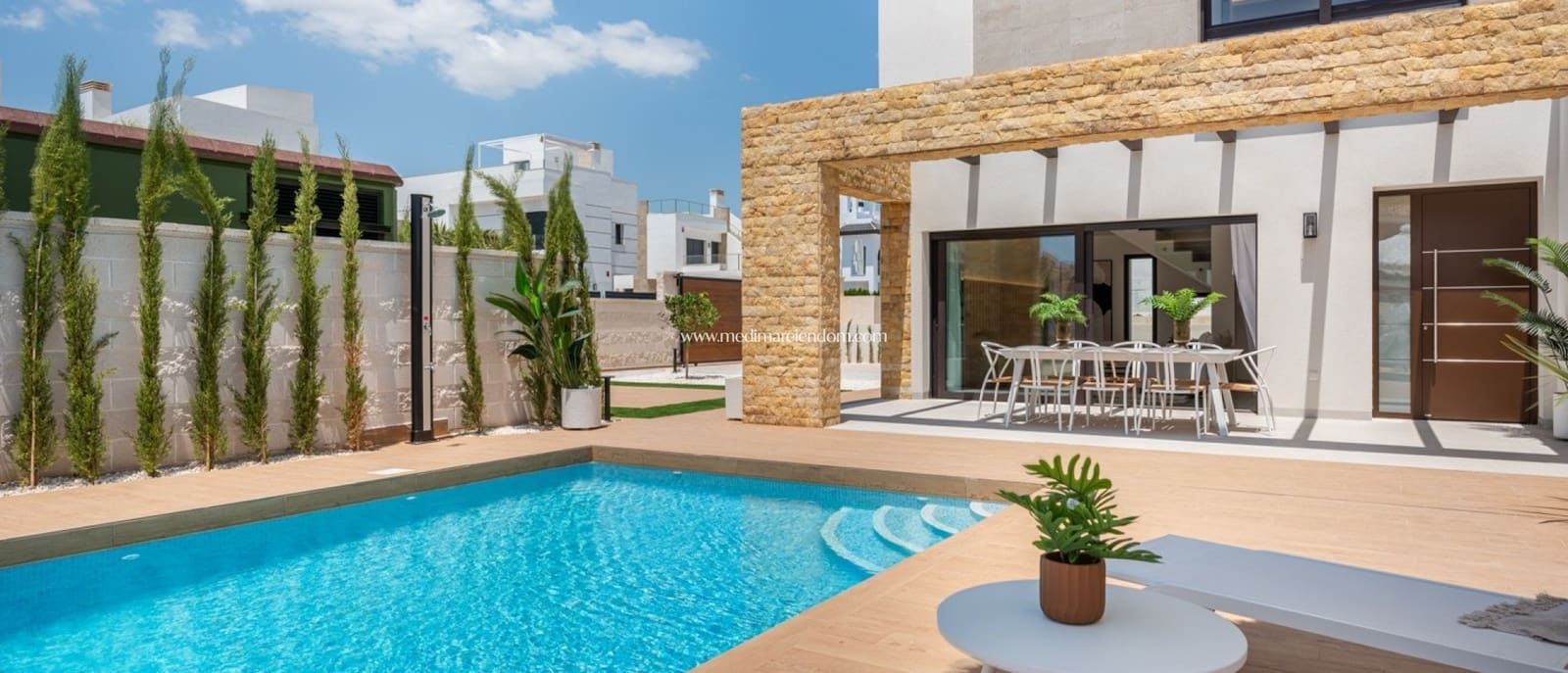 3 makuuhuone Huvila myytävänä paikassa Ciudad Quesada mukana uima-altaan 
autotalli - 869 555 € (Ref: 7042073)