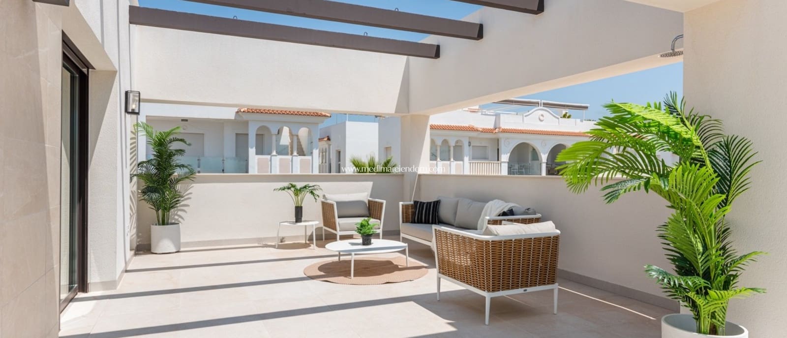 3 makuuhuone Huvila myytävänä paikassa Ciudad Quesada mukana uima-altaan 
autotalli - 869 555 € (Ref: 7042073)