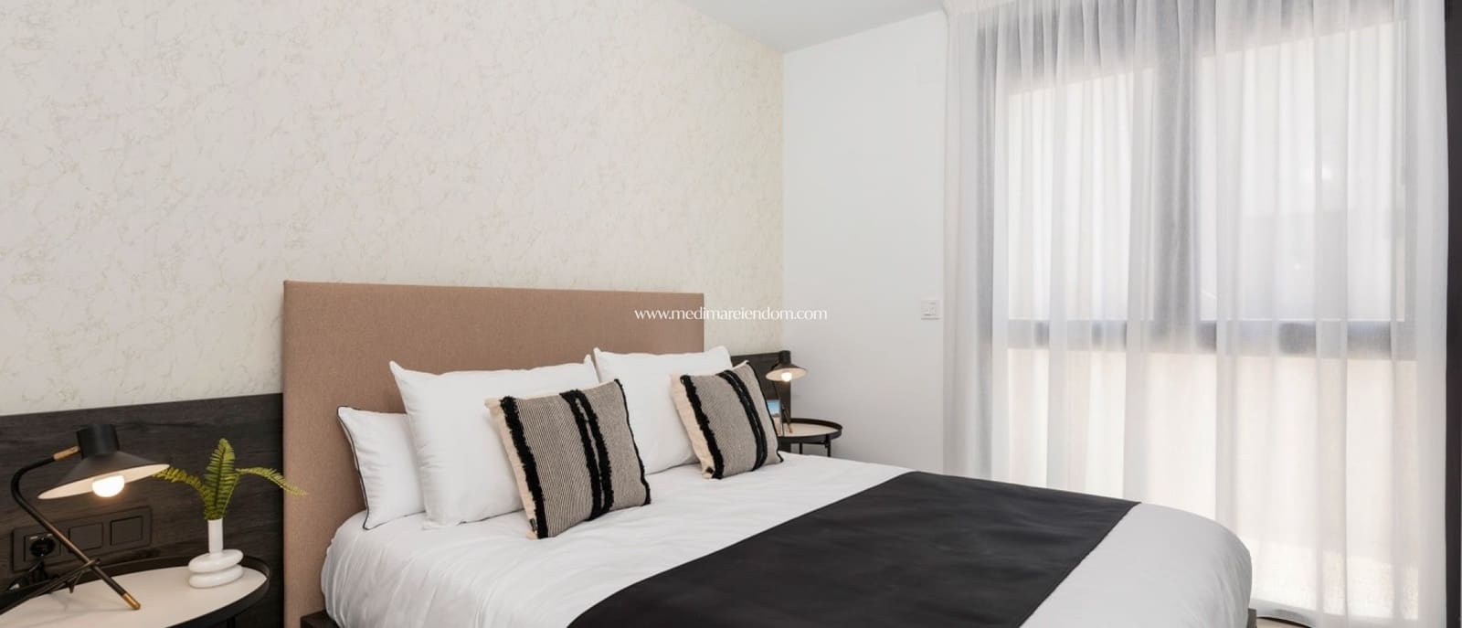 3 makuuhuone Huvila myytävänä paikassa Ciudad Quesada mukana uima-altaan 
autotalli - 869 555 € (Ref: 7042073)