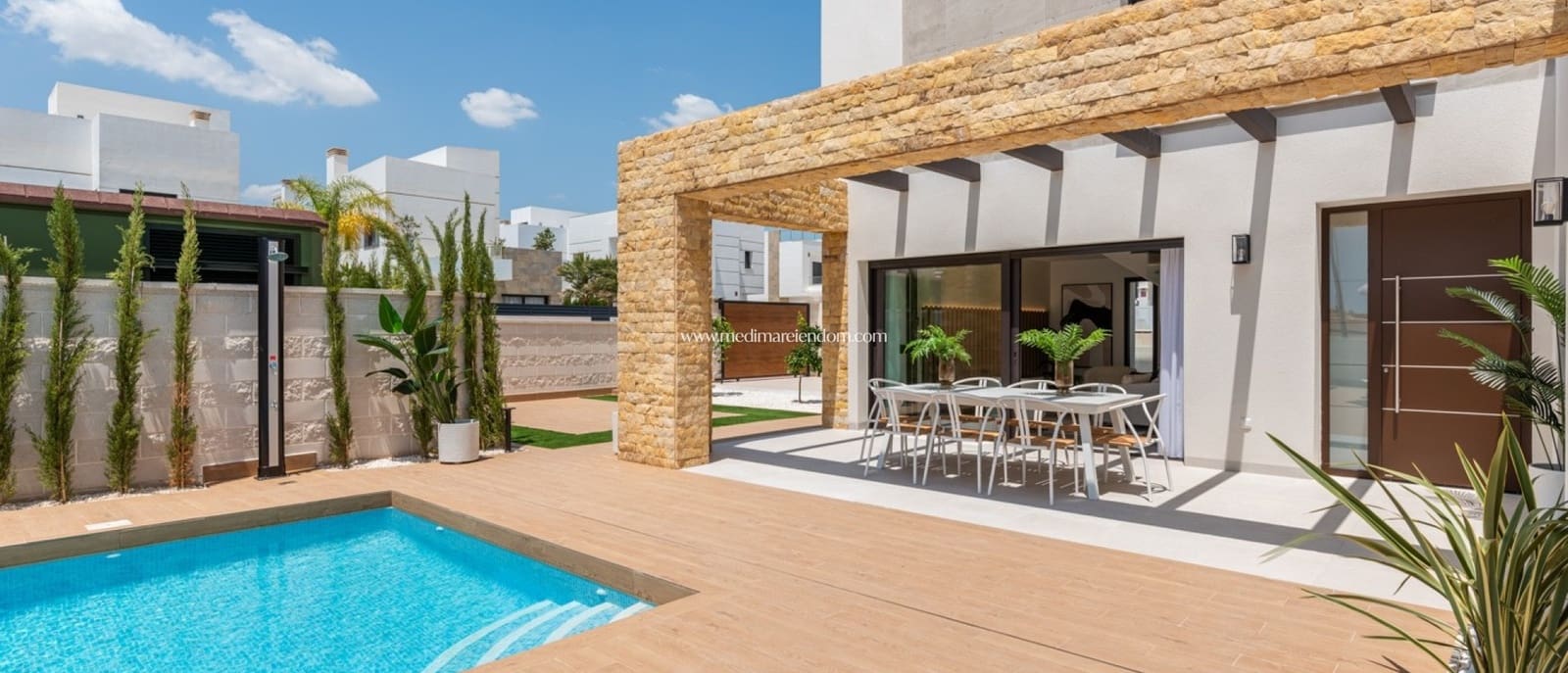 3 makuuhuone Huvila myytävänä paikassa Ciudad Quesada mukana uima-altaan 
autotalli - 869 555 € (Ref: 7042073)