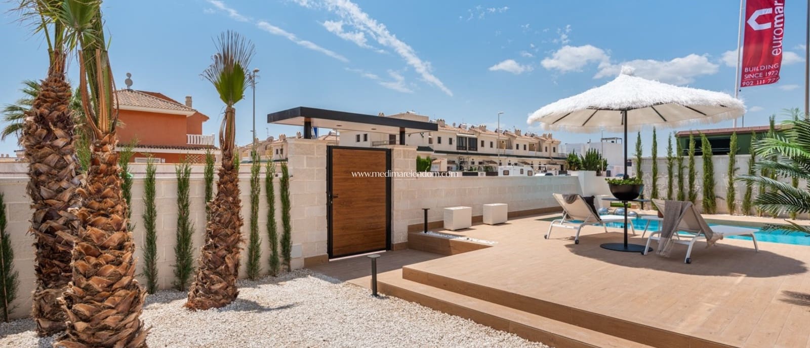 3 makuuhuone Huvila myytävänä paikassa Ciudad Quesada mukana uima-altaan 
autotalli - 869 555 € (Ref: 7042073)