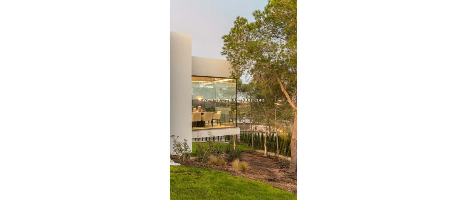 3 slaapkamer Villa te koop in Las Colinas Golf met zwembad - € 1.485.000 (Ref: 7042103)