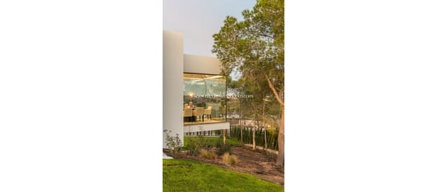 3 slaapkamer Villa te koop in Las Colinas Golf, Orihuela met zwembad - € 1.485.000 (Ref: 7042103)