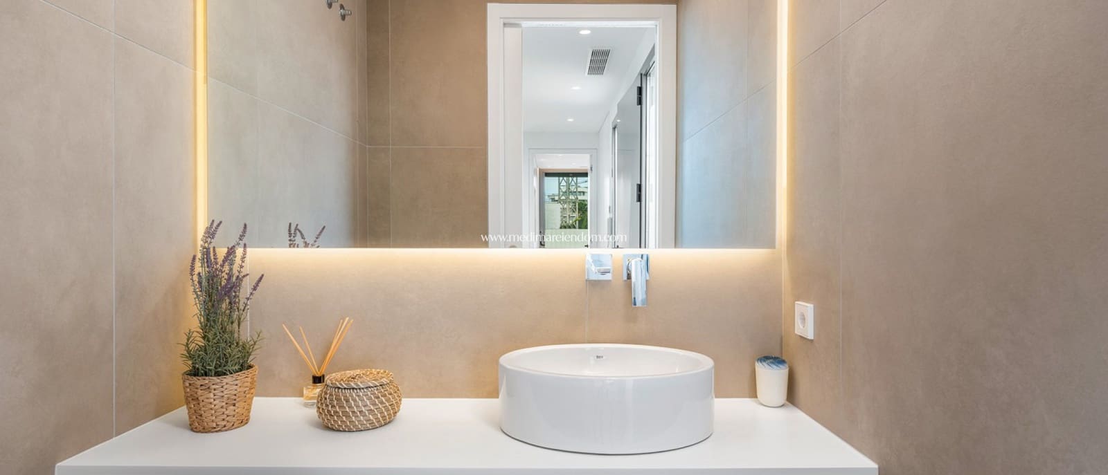 3 slaapkamer Villa te koop in Las Colinas Golf met zwembad - € 1.485.000 (Ref: 7042103)