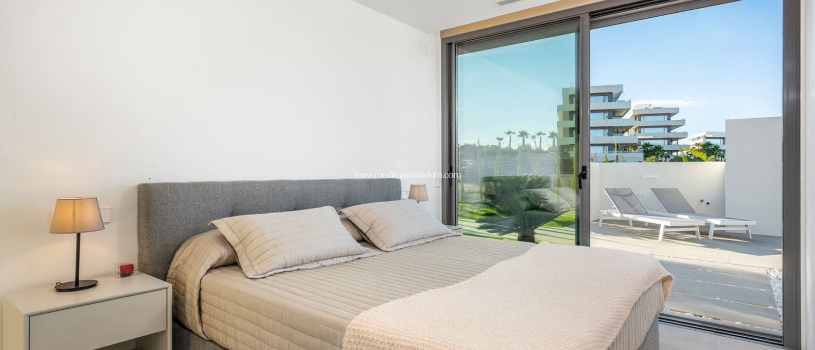 3 slaapkamer Villa te koop in Las Colinas Golf met zwembad - € 1.485.000 (Ref: 7042103)