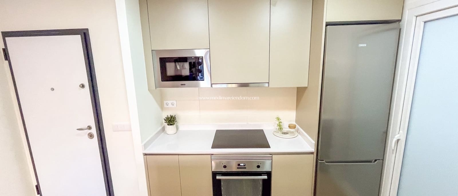 1 quarto Apartamento para venda em Pilar de la Horadada com piscina garagem - 157 000 € (Ref: 7251670)