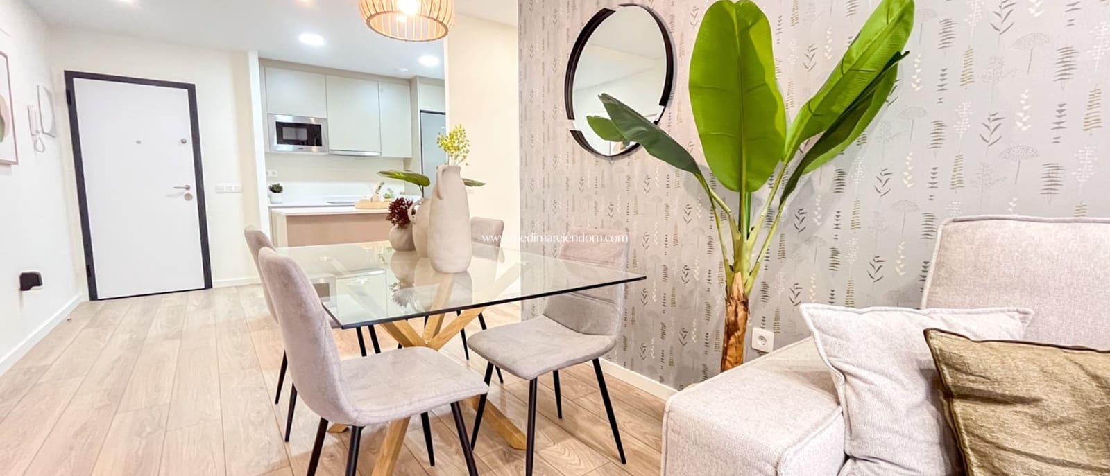 1 quarto Apartamento para venda em Pilar de la Horadada com piscina garagem - 157 000 € (Ref: 7251670)