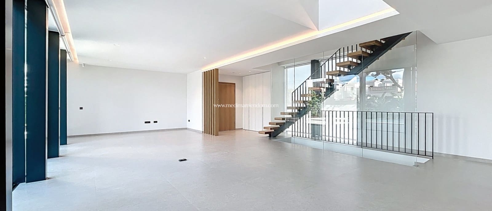 3 sypialnia Willa na sprzedaż w Albir z basenem garażem - 1 450 000 € (Ref: 7258289)