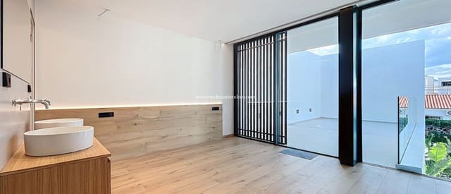 3 soveværelse Villa til salg i Albir, Alfaz del Pi / L'Alfàs del Pi med swimmingpool garage - € 1.450.000 (Ref: 7258289)