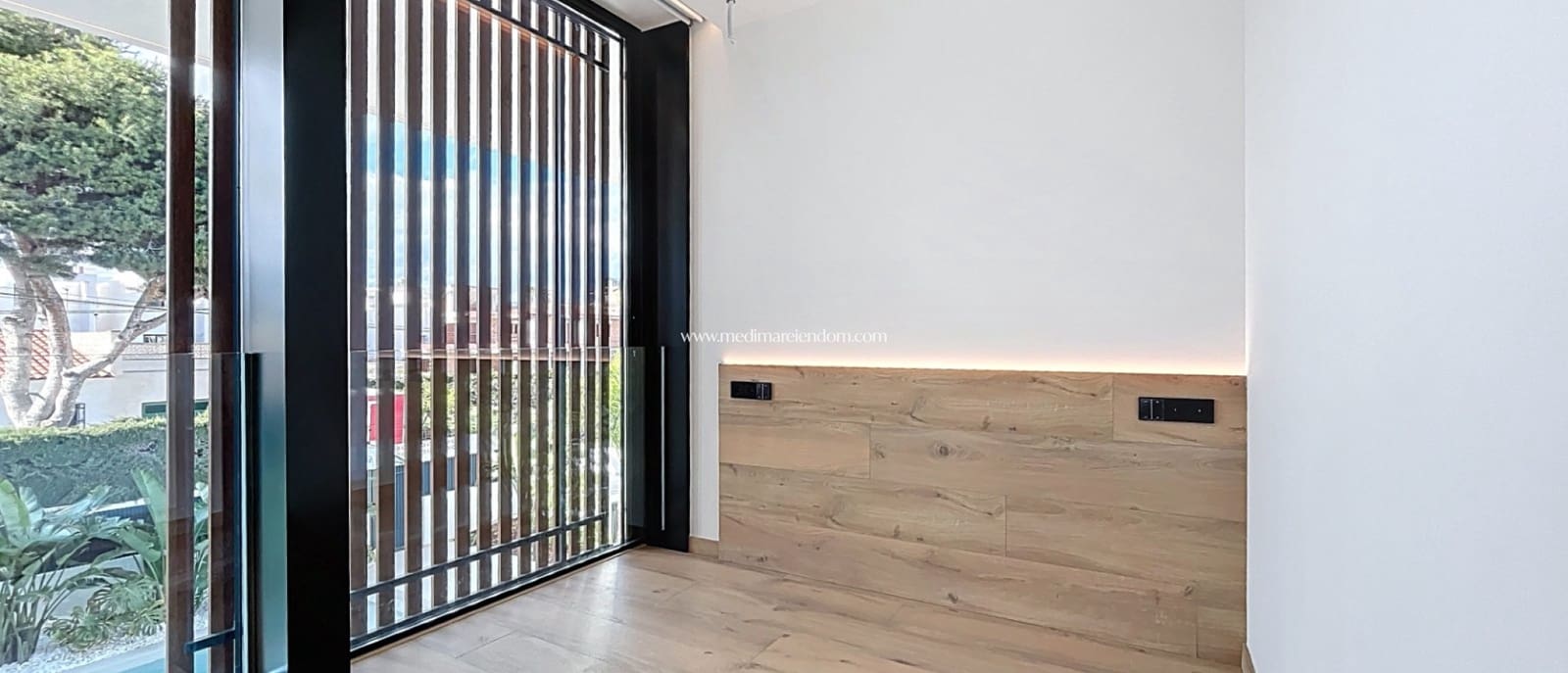 3 sypialnia Willa na sprzedaż w Albir z basenem garażem - 1 450 000 € (Ref: 7258289)