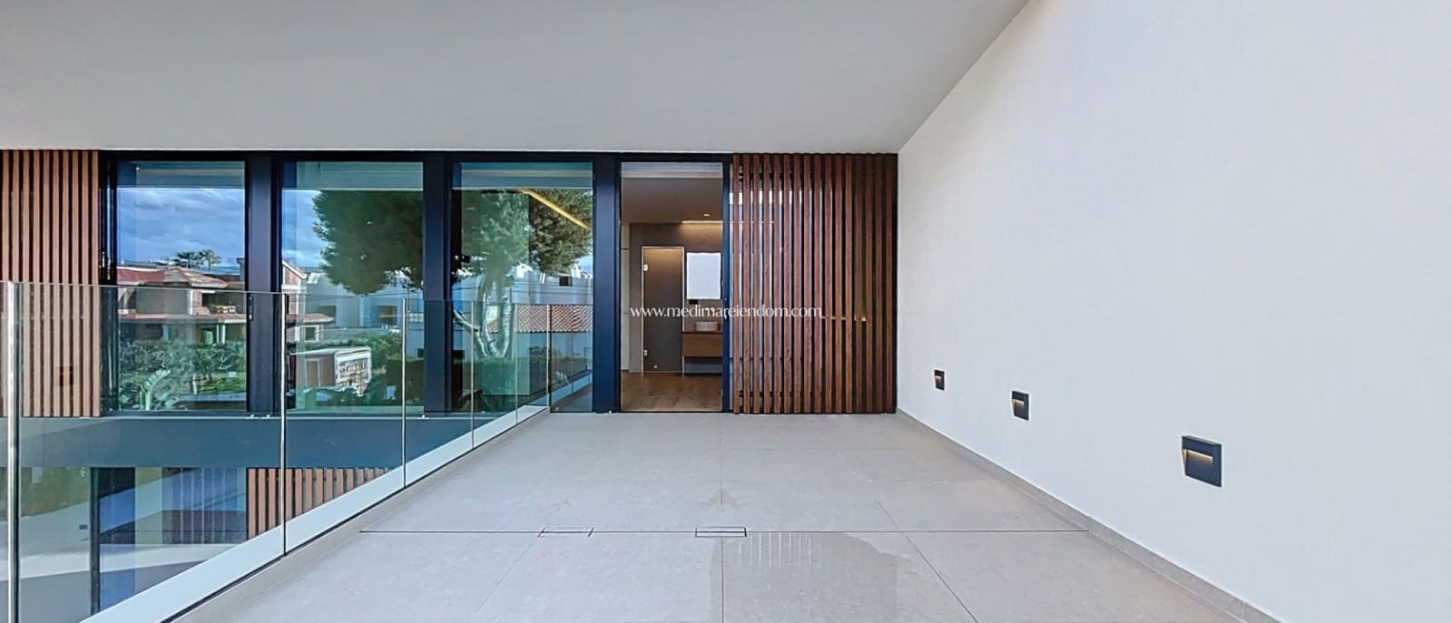 3 sypialnia Willa na sprzedaż w Albir z basenem garażem - 1 450 000 € (Ref: 7258289)