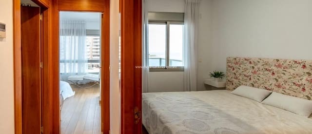 4 chambre Appartement à vendre à La Manga del Mar Menor avec piscine garage - 430 000 € (Ref: 9309308)