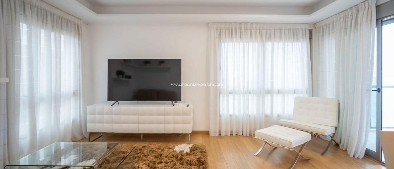 4 soveværelse Lejlighed til salg i La Manga del Mar Menor med swimmingpool garage - € 350.000 (Ref: 9309308)