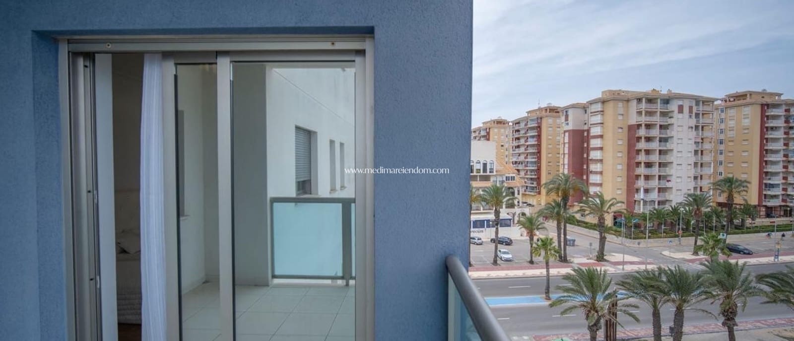 4 soveværelse Lejlighed til salg i La Manga del Mar Menor med swimmingpool garage - € 350.000 (Ref: 9309308)