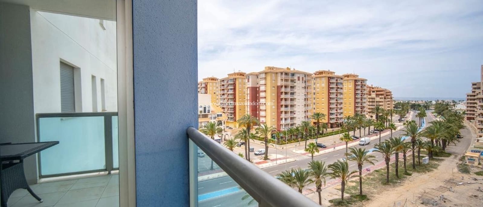 4 soveværelse Lejlighed til salg i La Manga del Mar Menor med swimmingpool garage - € 350.000 (Ref: 9309308)