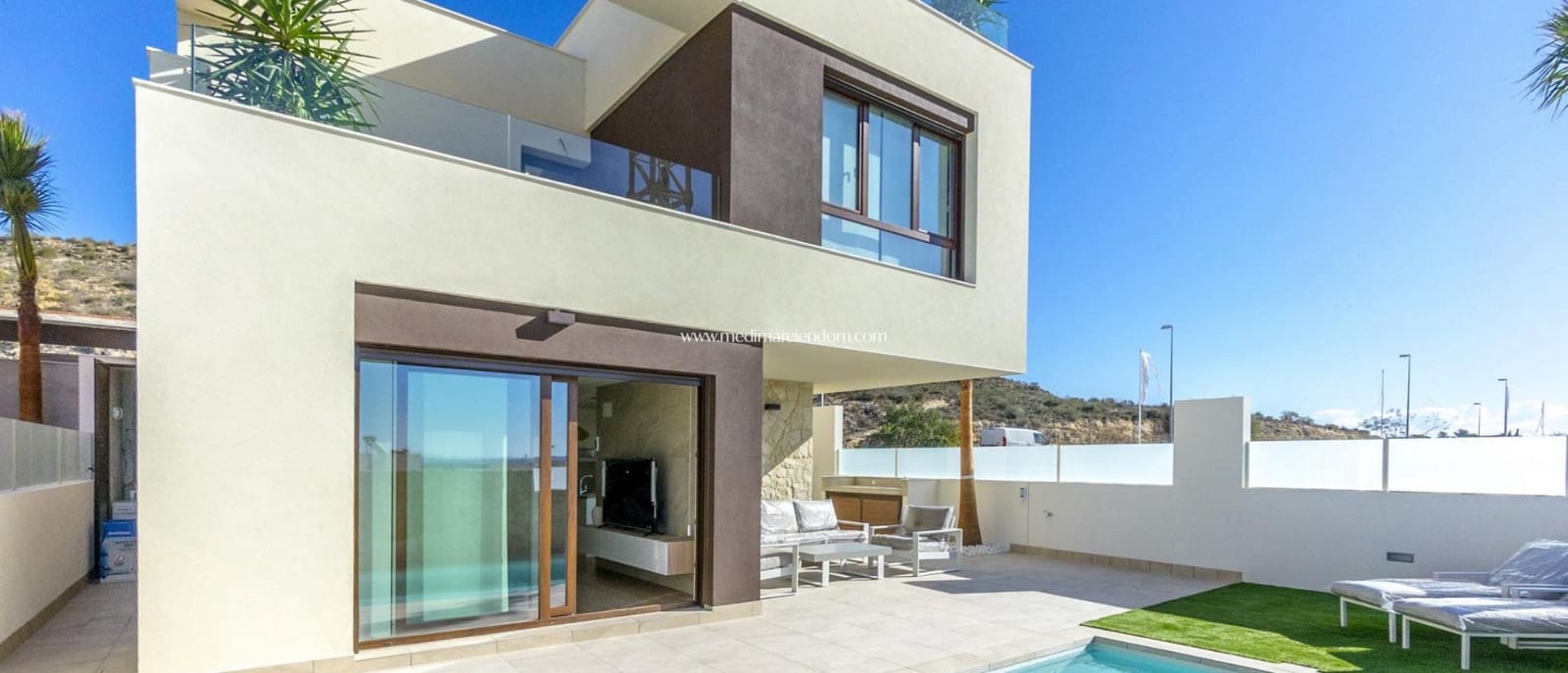 3 bedroom Villa for sale in Ciudad Quesada with pool garage - € 649,000 (Ref: 9312080)