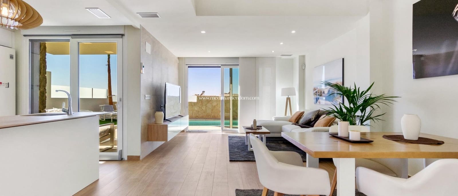 3 bedroom Villa for sale in Ciudad Quesada with pool garage - € 649,000 (Ref: 9312080)