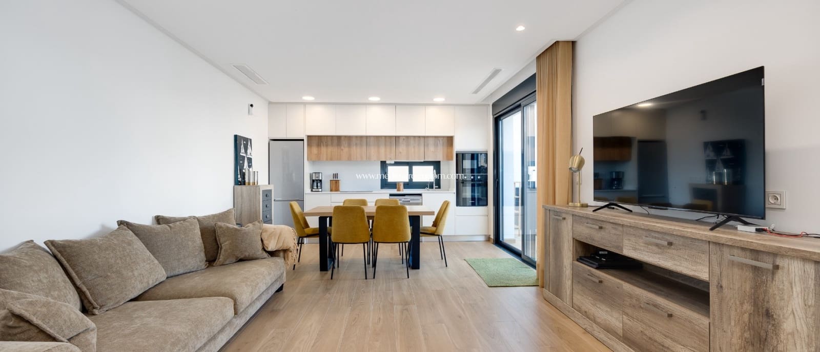 4 bedroom Villa for sale in Ciudad Quesada with pool garage - € 599,000 (Ref: 9329887)