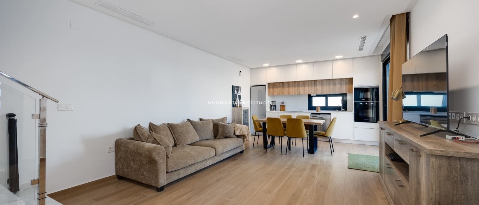 4 bedroom Villa for sale in Ciudad Quesada with pool garage - € 599,000 (Ref: 9329887)