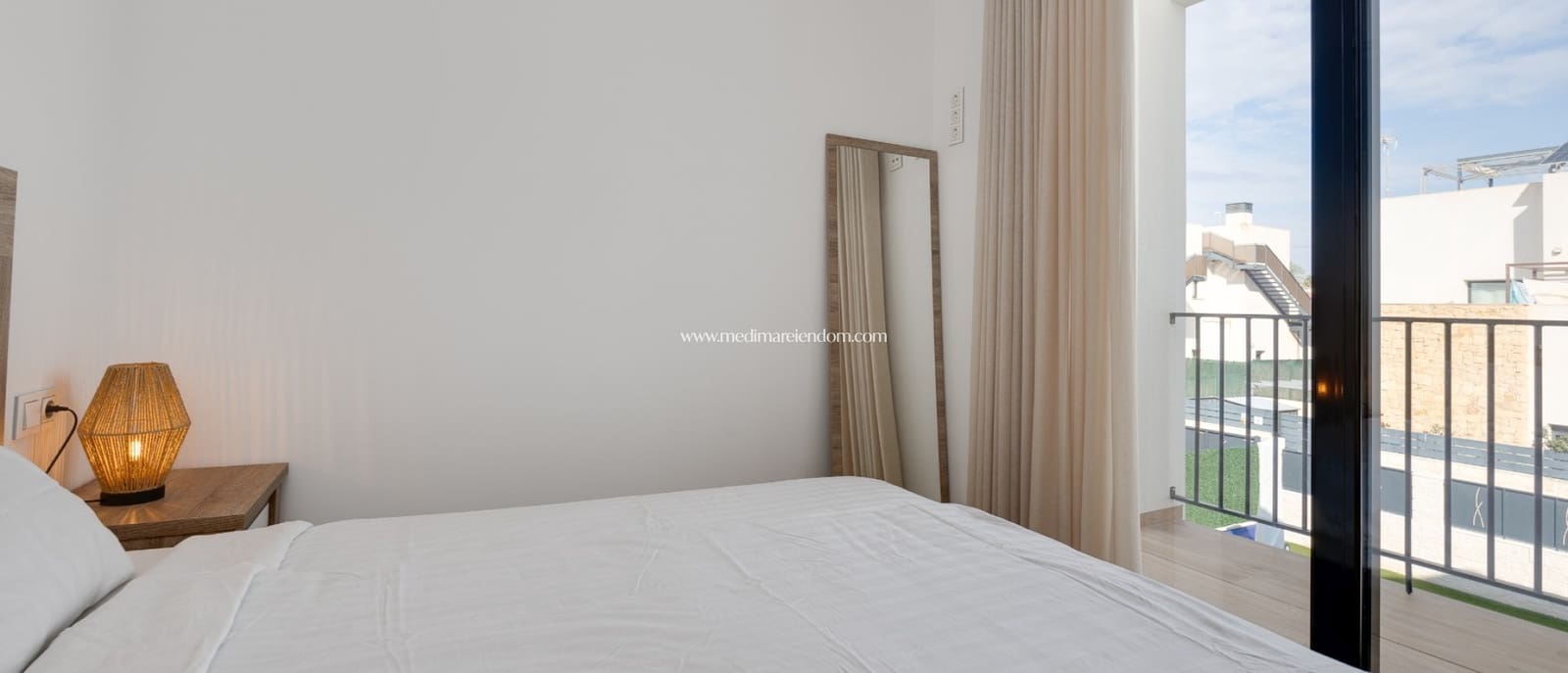 4 bedroom Villa for sale in Ciudad Quesada with pool garage - € 599,000 (Ref: 9329887)