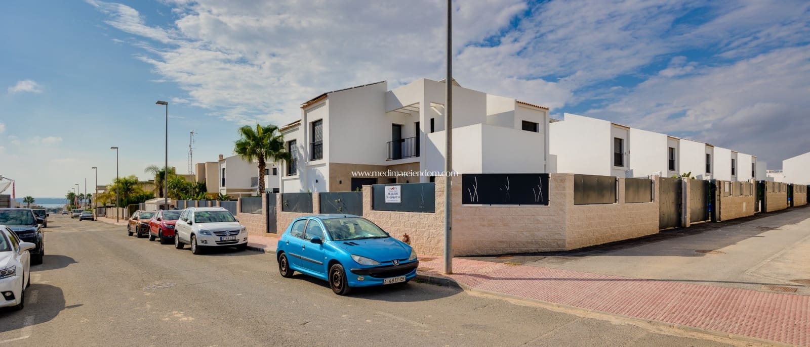 4 bedroom Villa for sale in Ciudad Quesada with pool garage - € 599,000 (Ref: 9329887)