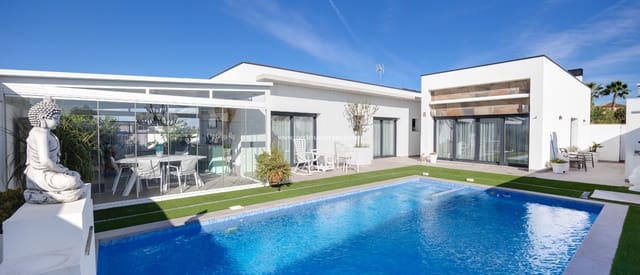 3 Zimmer Villa zu verkaufen in Formentera del Segura mit Pool Garage - 549.000 € (Ref: 9357920)