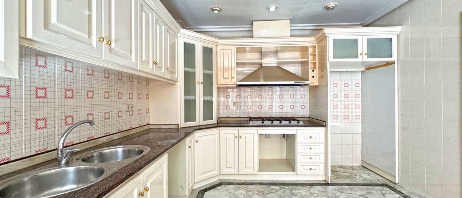 6 bedroom Apartment for sale in San Pedro del Pinatar - € 415,000 (Ref: 9405798)