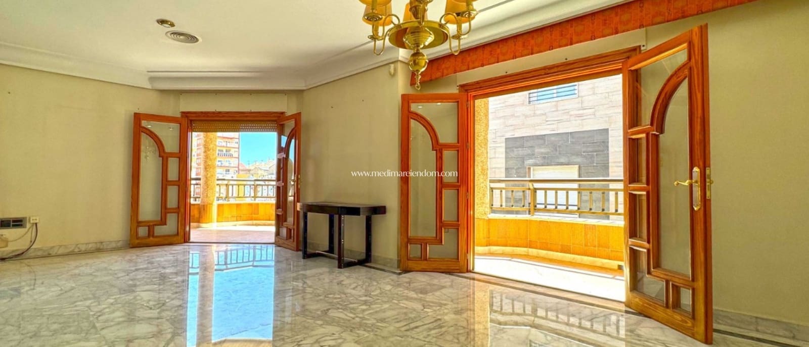 6 bedroom Apartment for sale in San Pedro del Pinatar - € 415,000 (Ref: 9405798)